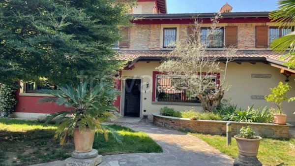 casa indipendente in vendita a Verano Brianza