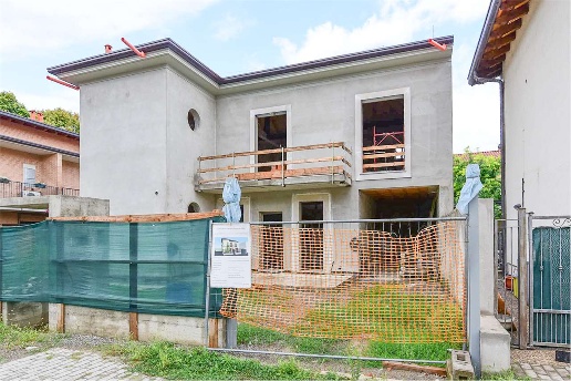 casa indipendente in vendita a Verano Brianza