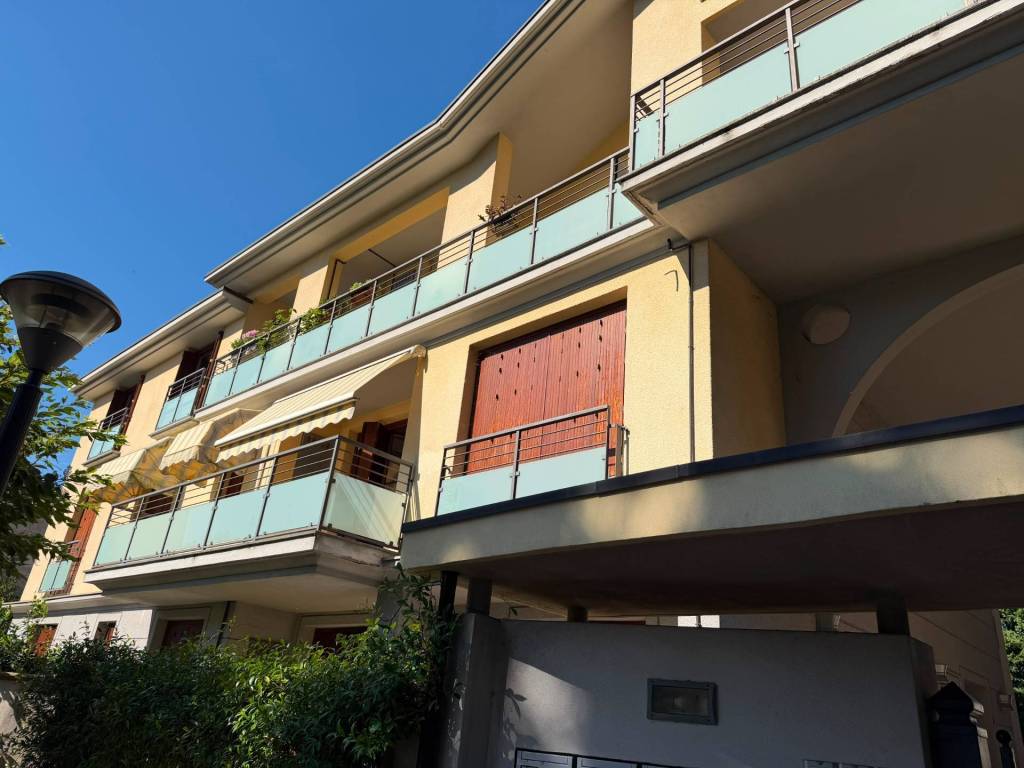 appartamento in vendita a Verano Brianza