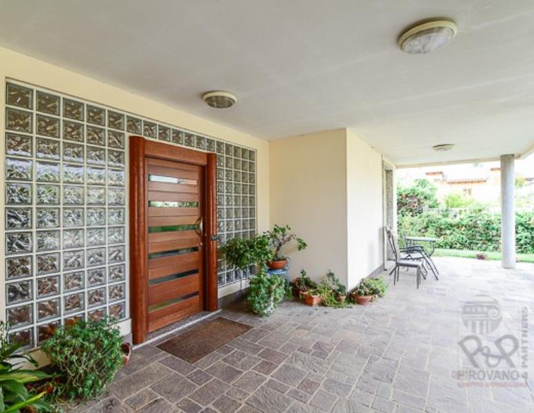 casa indipendente in vendita a Verano Brianza