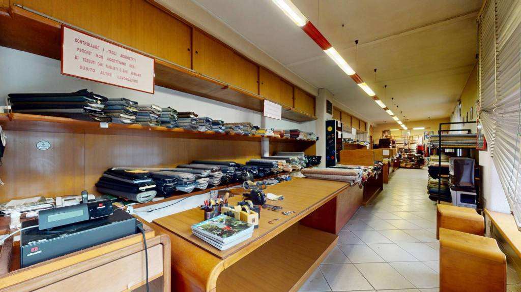 ufficio in vendita a Verano Brianza