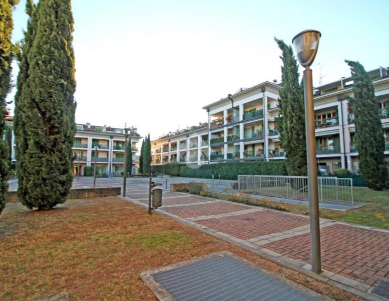 appartamento in vendita a Villasanta in zona Sant'Alessandro