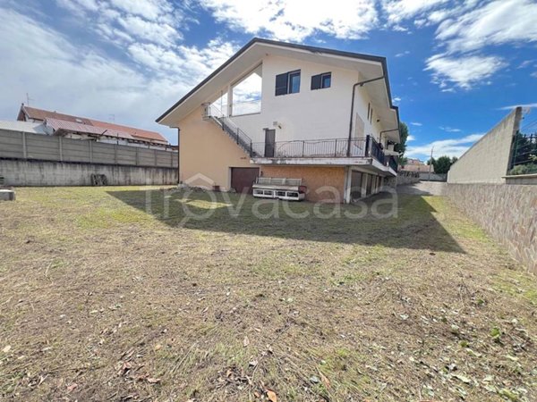 casa indipendente in vendita a Villasanta in zona San Fiorano