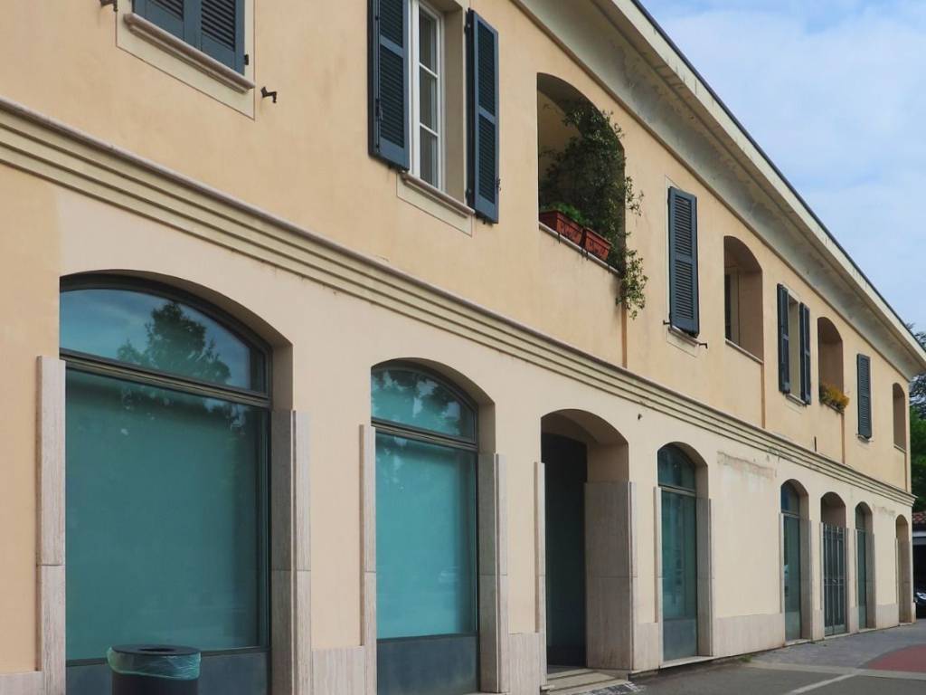 ufficio in vendita a Villasanta
