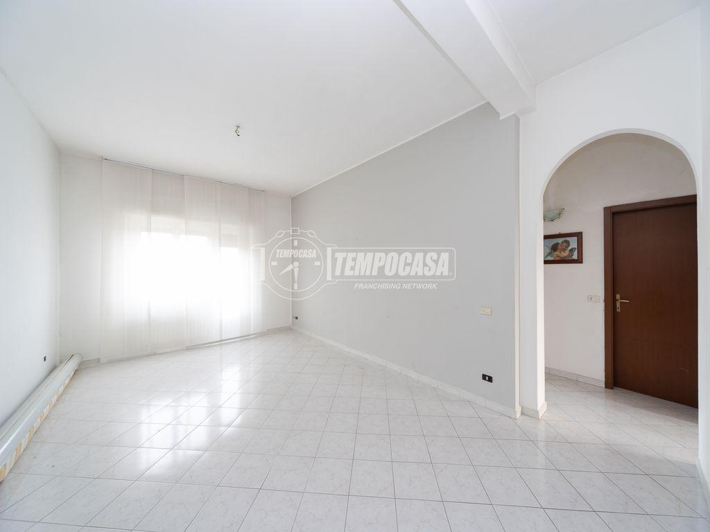 appartamento in vendita a Villasanta