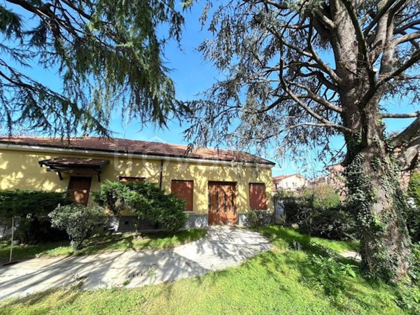 casa indipendente in vendita a Villasanta