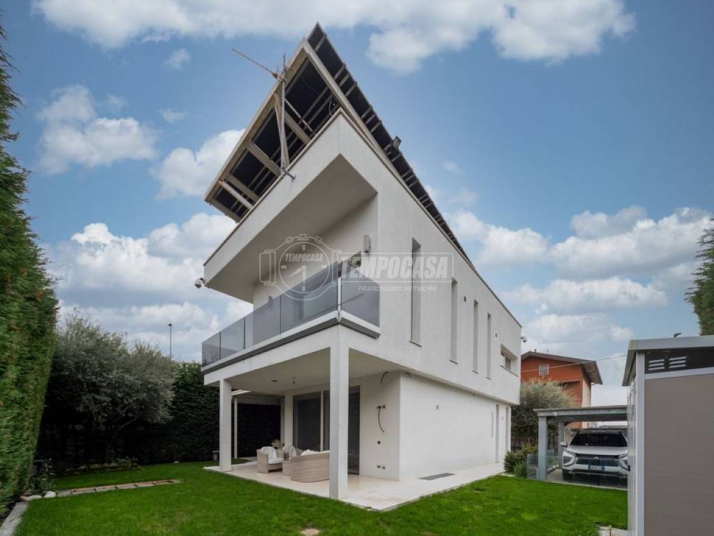 casa indipendente in vendita a Villasanta in zona San Fiorano