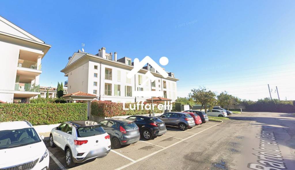 appartamento in vendita a Villasanta in zona Sant'Alessandro