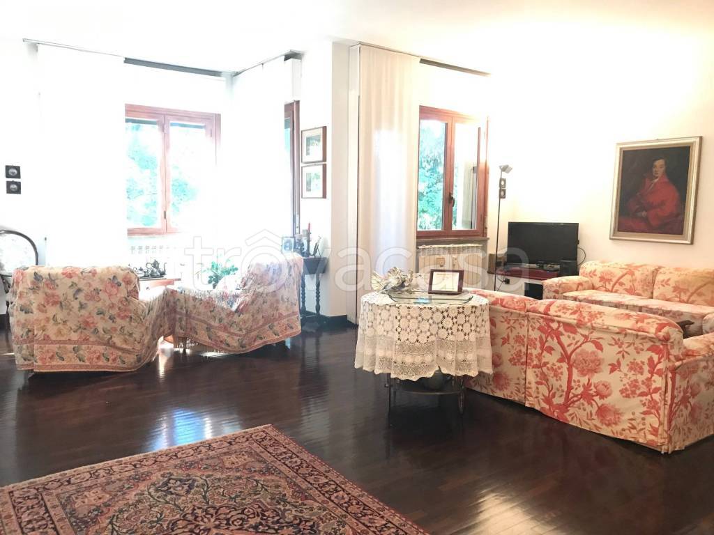 appartamento in vendita a Villasanta