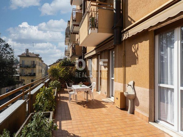 appartamento in vendita a Villasanta in zona La Santa