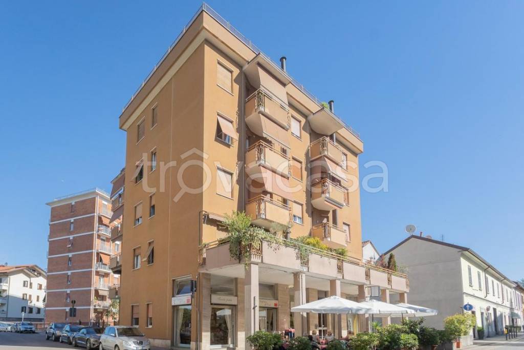 appartamento in vendita a Villasanta