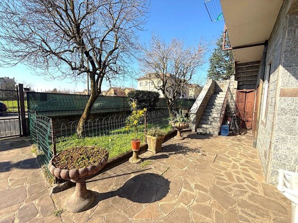 appartamento in vendita a Villasanta in zona Sant'Alessandro