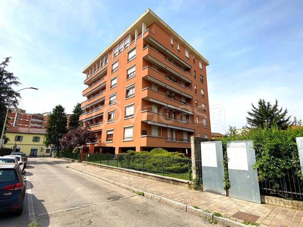 appartamento in vendita a Villasanta