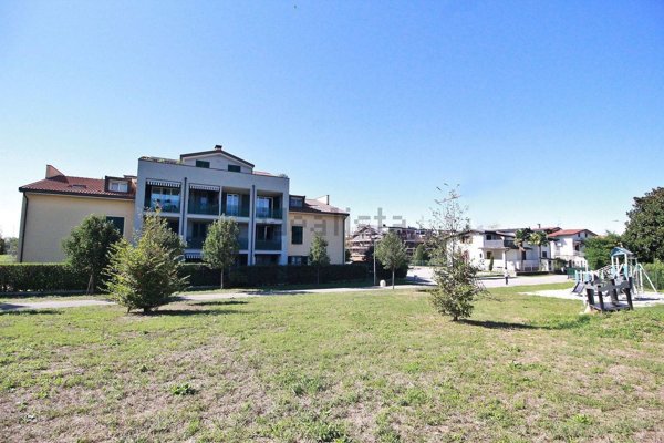 appartamento in vendita a Villasanta in zona San Fiorano
