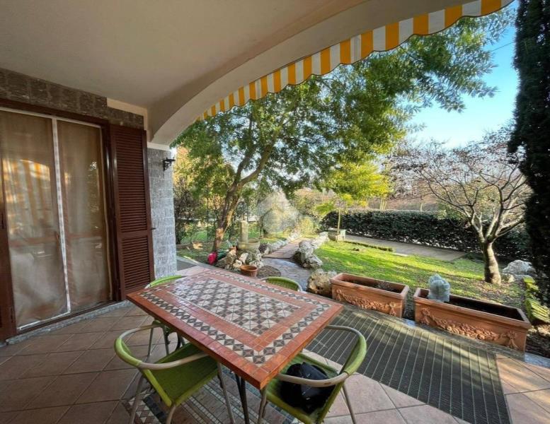 casa indipendente in vendita a Villasanta