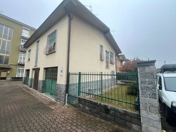 appartamento in vendita a Villasanta