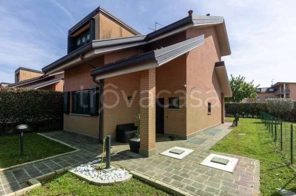 casa indipendente in vendita a Villasanta in zona La Santa