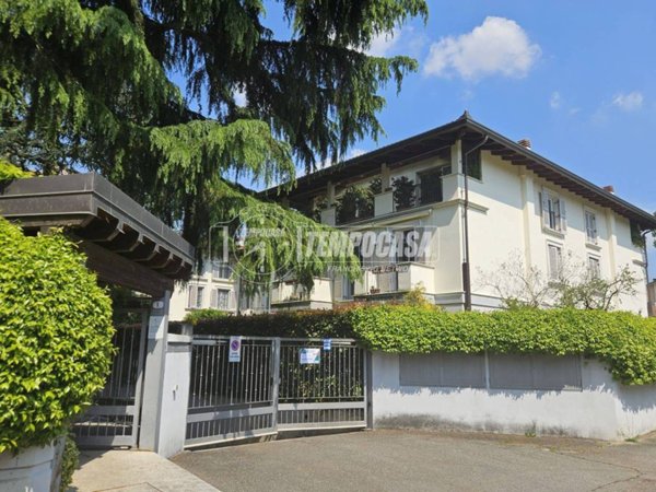 appartamento in vendita a Villasanta