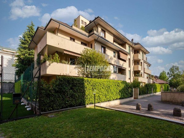 appartamento in vendita a Villasanta