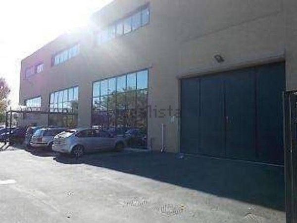 negozio in vendita a Villasanta