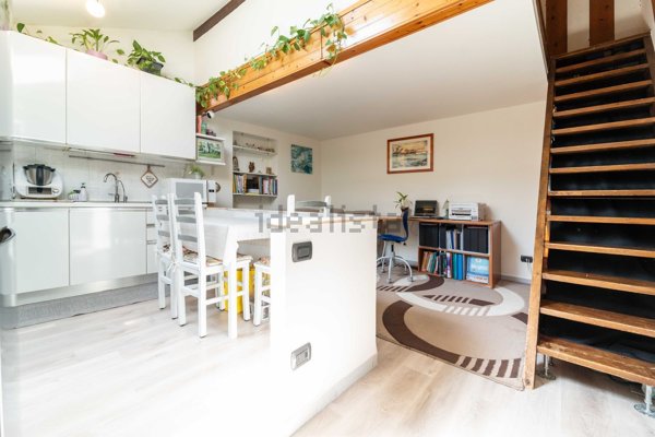 appartamento in vendita a Villasanta