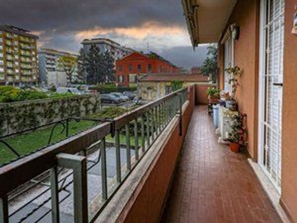 appartamento in vendita a Villasanta