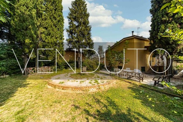 casa indipendente in vendita a Villasanta