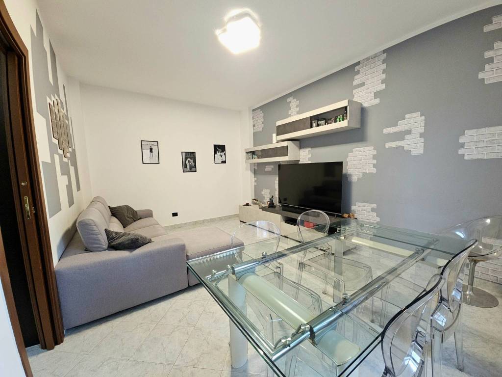 appartamento in vendita a Villasanta in zona La Santa