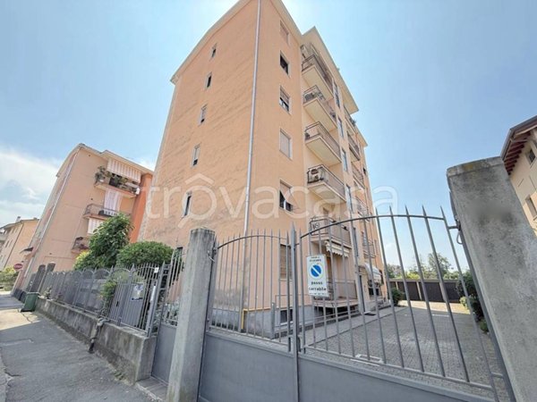appartamento in vendita a Villasanta in zona Sant'Alessandro