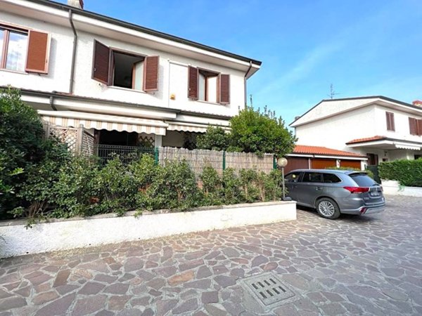 casa indipendente in vendita a Villasanta in zona Sant'Alessandro