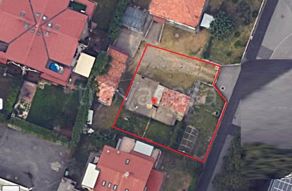 terreno edificabile in vendita a Villasanta
