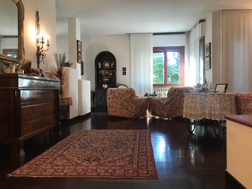 appartamento in vendita a Villasanta