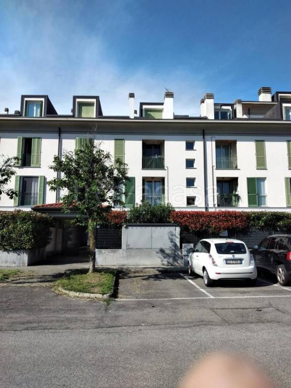 appartamento in vendita a Villasanta