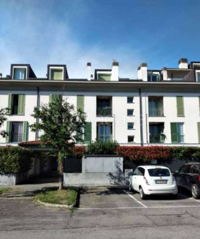 appartamento in vendita a Villasanta