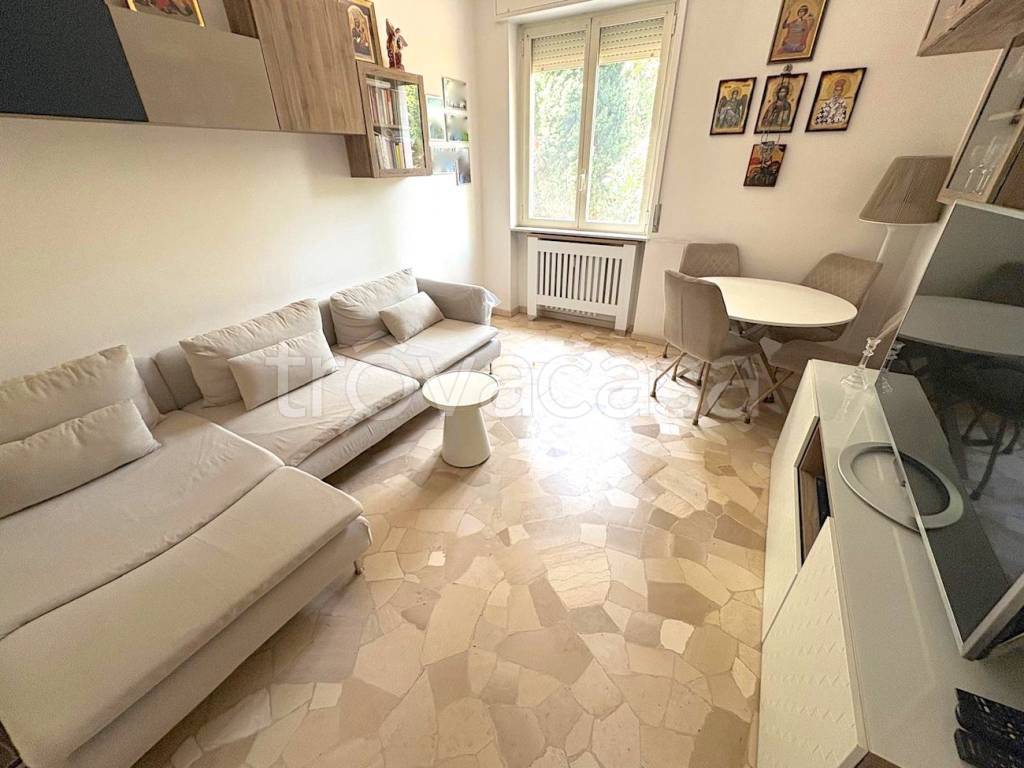 appartamento in vendita a Villasanta in zona La Santa