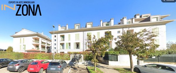 appartamento in vendita a Villasanta in zona Sant'Alessandro