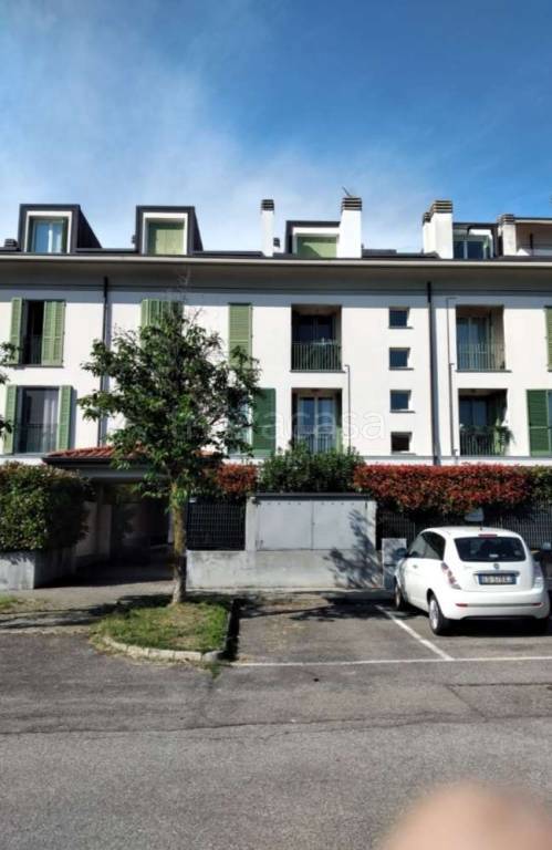 appartamento in vendita a Villasanta