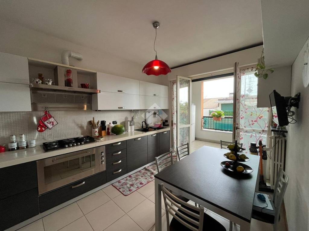 appartamento in vendita a Villasanta