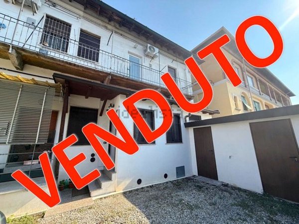 appartamento in vendita a Villasanta in zona Sant'Alessandro