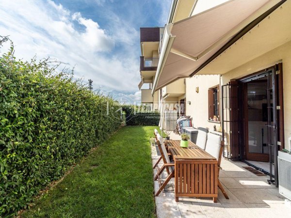 appartamento in vendita a Villasanta in zona San Fiorano