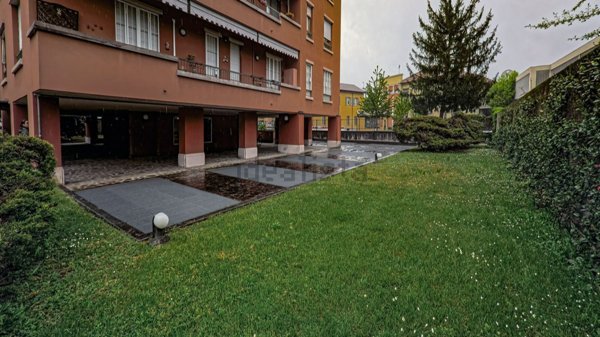appartamento in vendita a Villasanta
