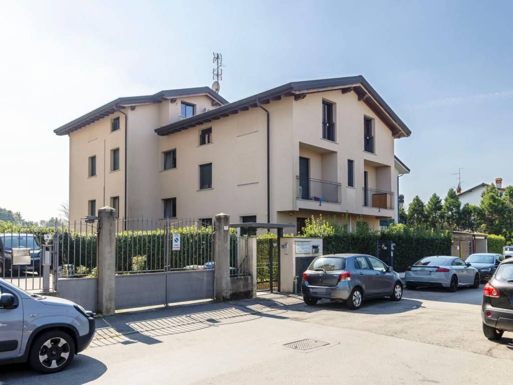 appartamento in vendita a Villasanta