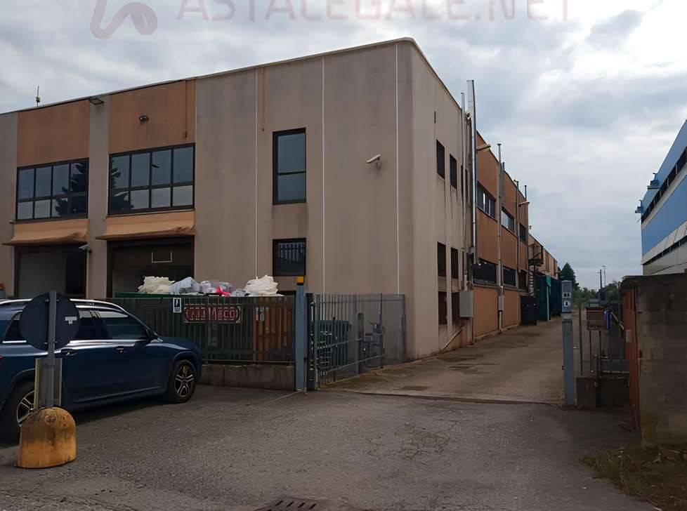 capannone in vendita a Villasanta in zona San Fiorano