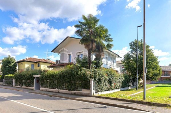 casa indipendente in vendita a Villasanta