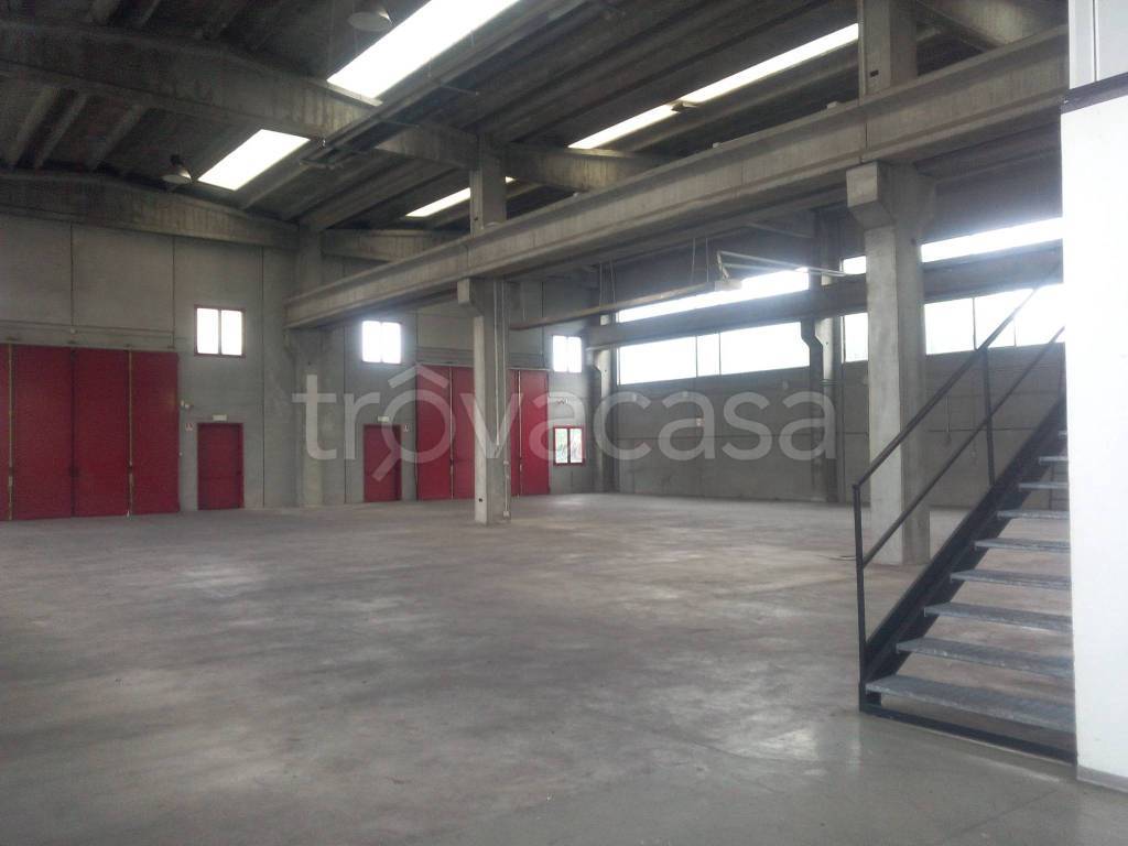 appartamento in vendita a Villasanta in zona San Fiorano