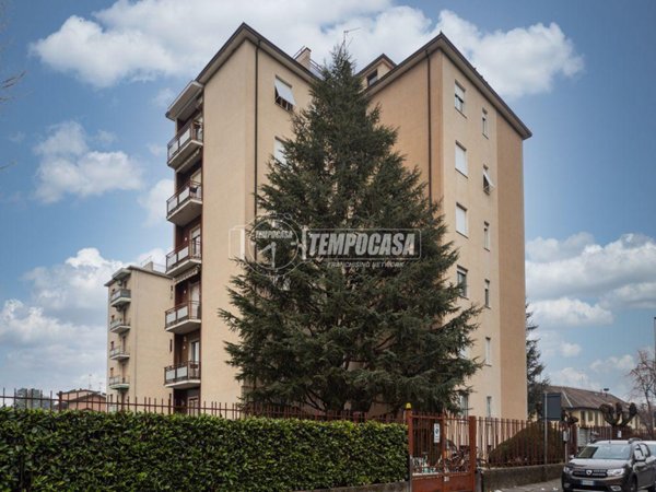 appartamento in vendita a Villasanta