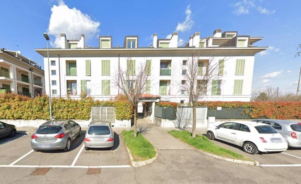 appartamento in vendita a Villasanta in zona Sant'Alessandro