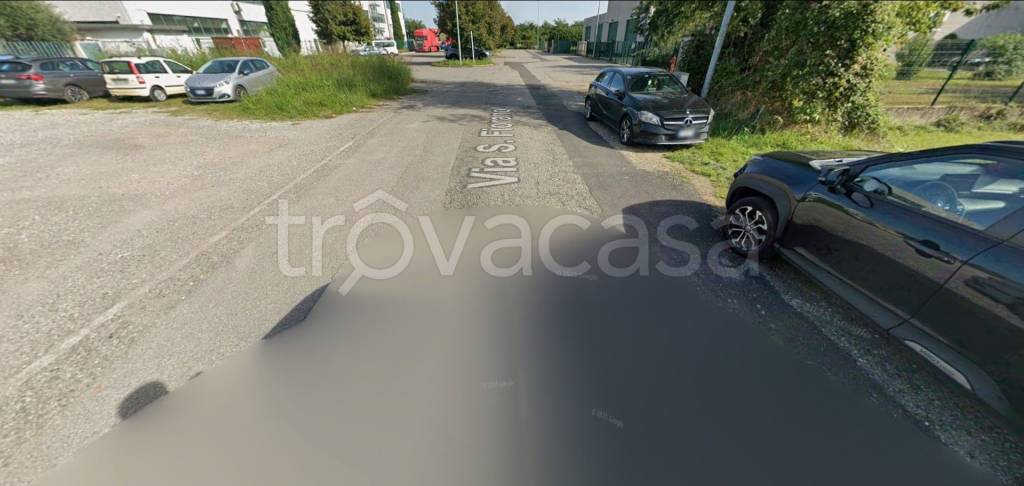 capannone in vendita a Villasanta in zona San Fiorano