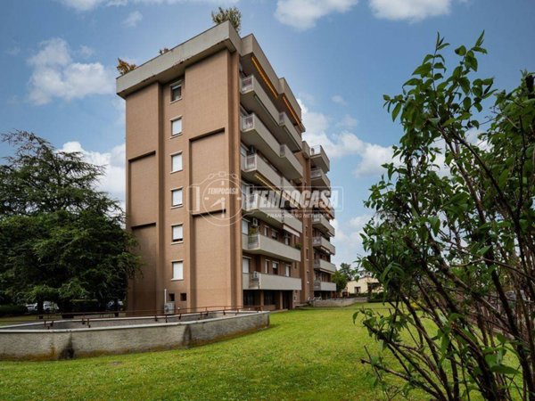 appartamento in vendita a Villasanta in zona La Santa