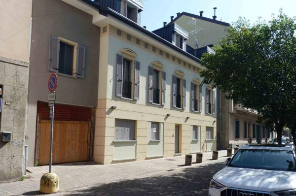 appartamento in vendita a Villasanta in zona La Santa